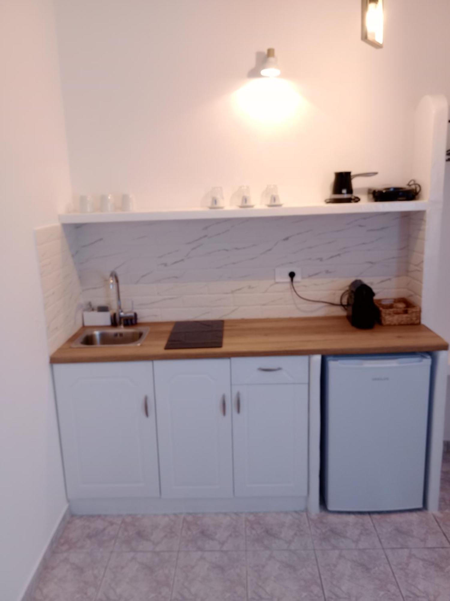 אנאפי Meltemi Rooms And Studios מראה חיצוני תמונה