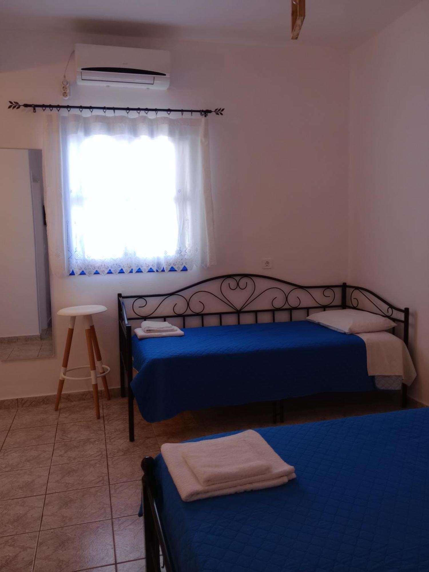 אנאפי Meltemi Rooms And Studios מראה חיצוני תמונה