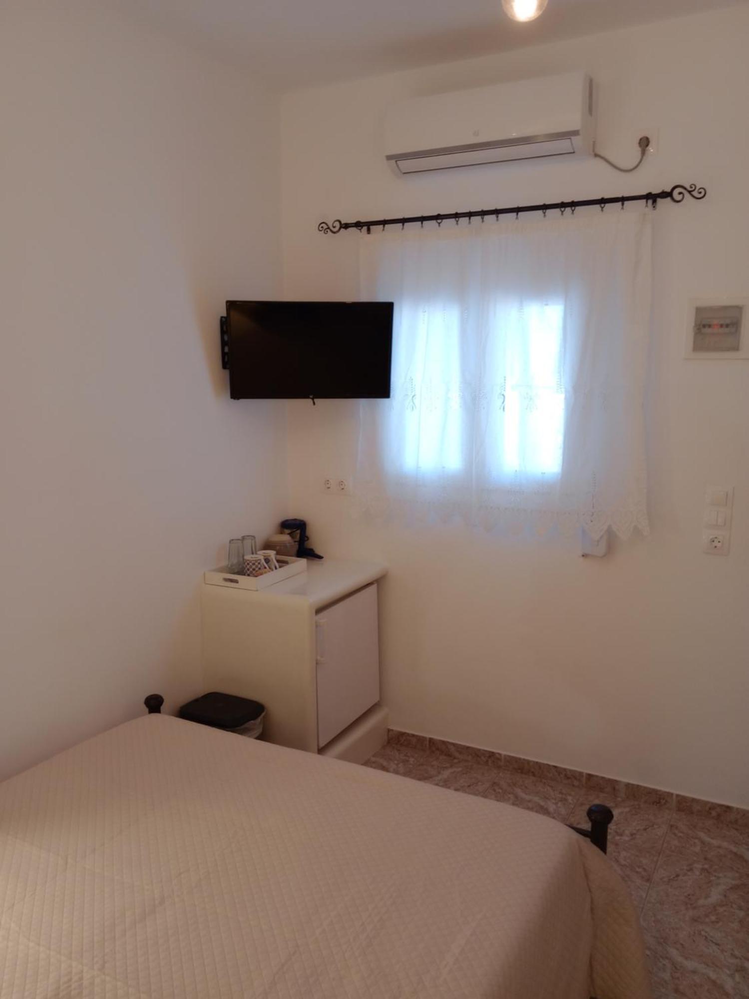אנאפי Meltemi Rooms And Studios מראה חיצוני תמונה