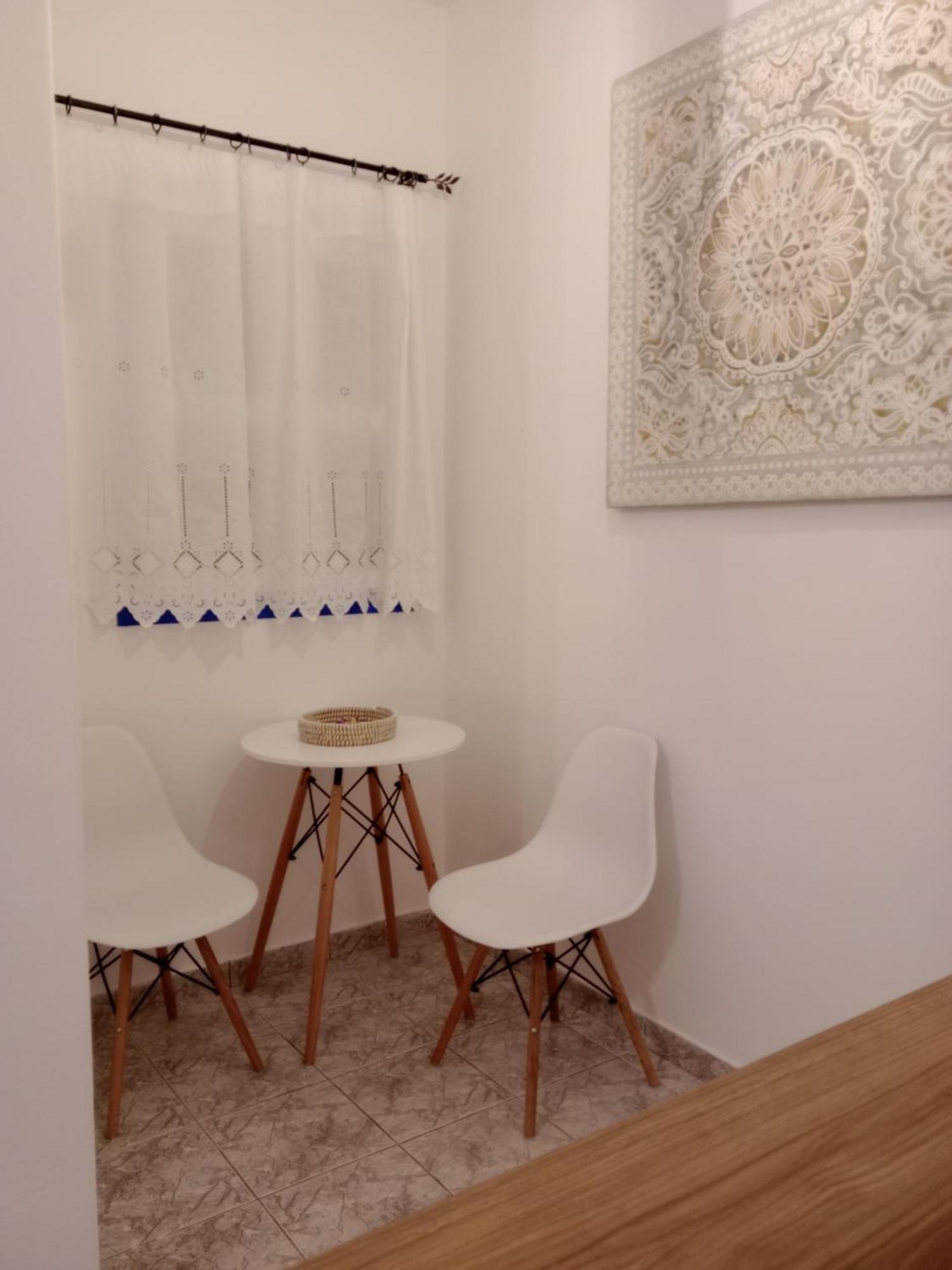 אנאפי Meltemi Rooms And Studios מראה חיצוני תמונה